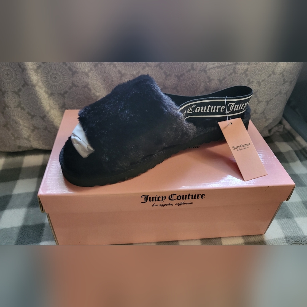 Juicy Contour Fuzzy Slides With Strap - image 1